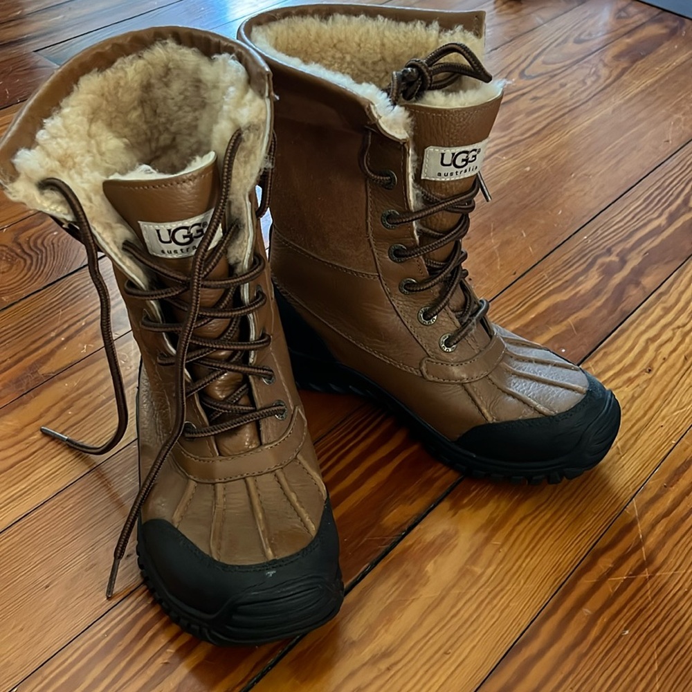 Ugg snow boots